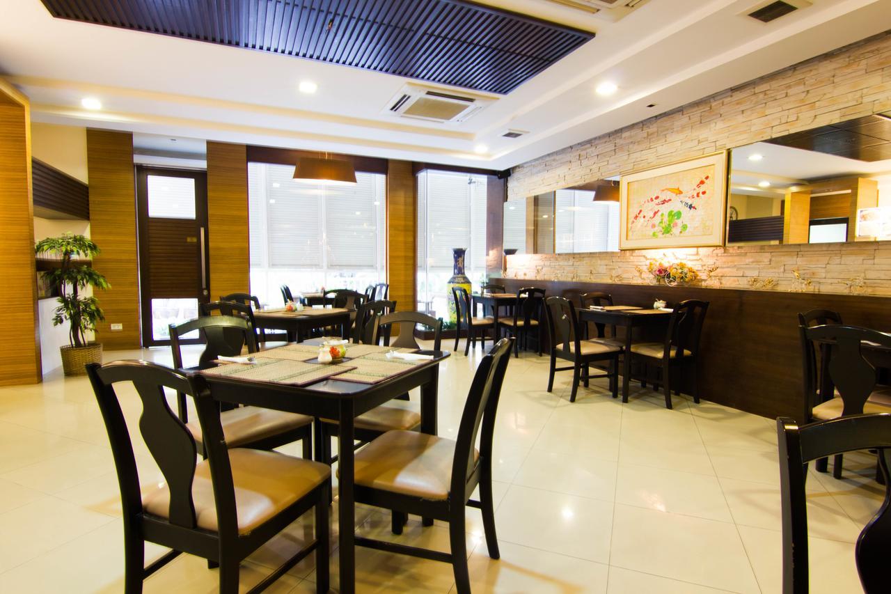 Zen Rooms Sukhumvit 81 Бангкок Экстерьер фото