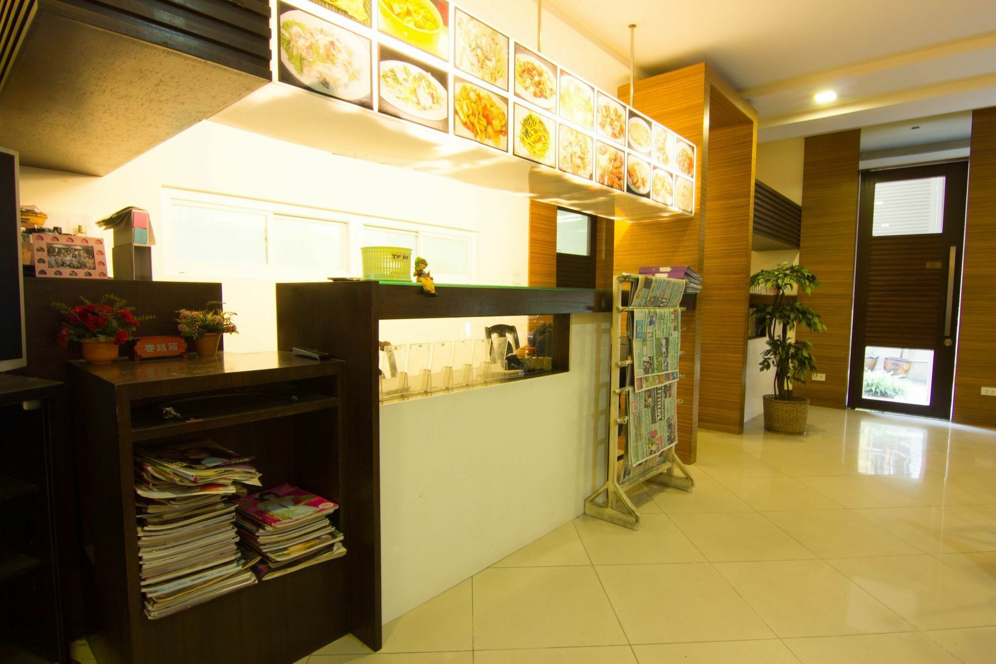 Zen Rooms Sukhumvit 81 Бангкок Экстерьер фото